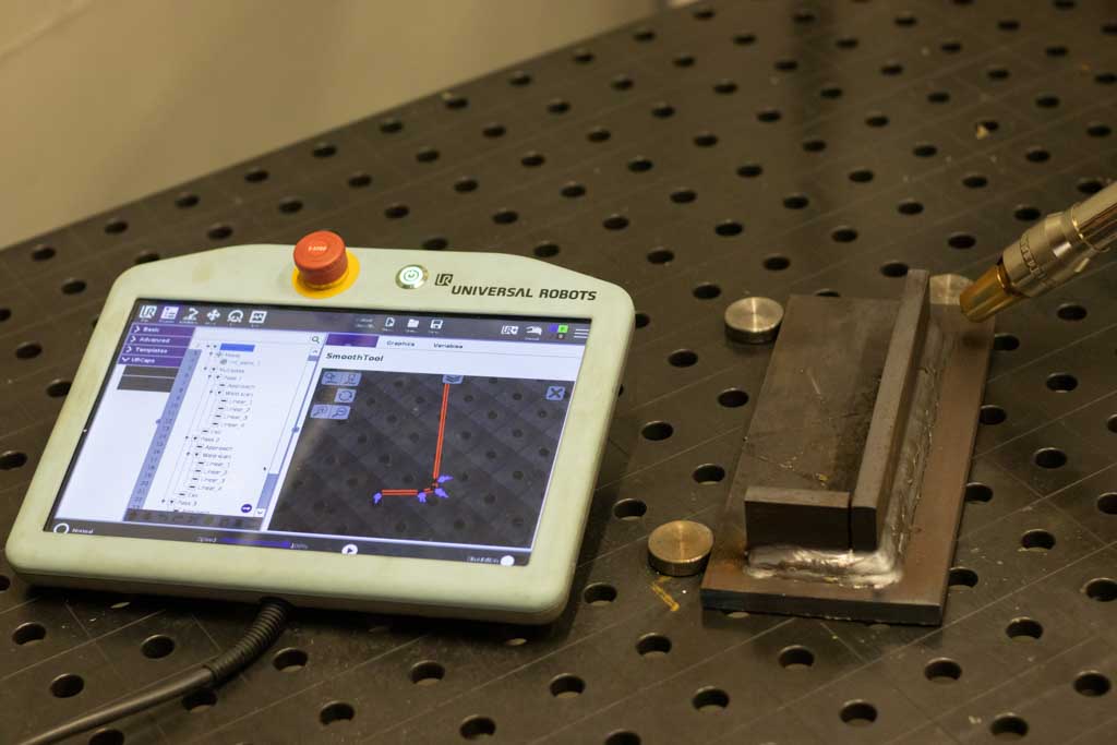Elevate Your Multipass Welding with SmoothTool 1 Multipass Welding demonstration with Universal Robot and SmoothTool welding software