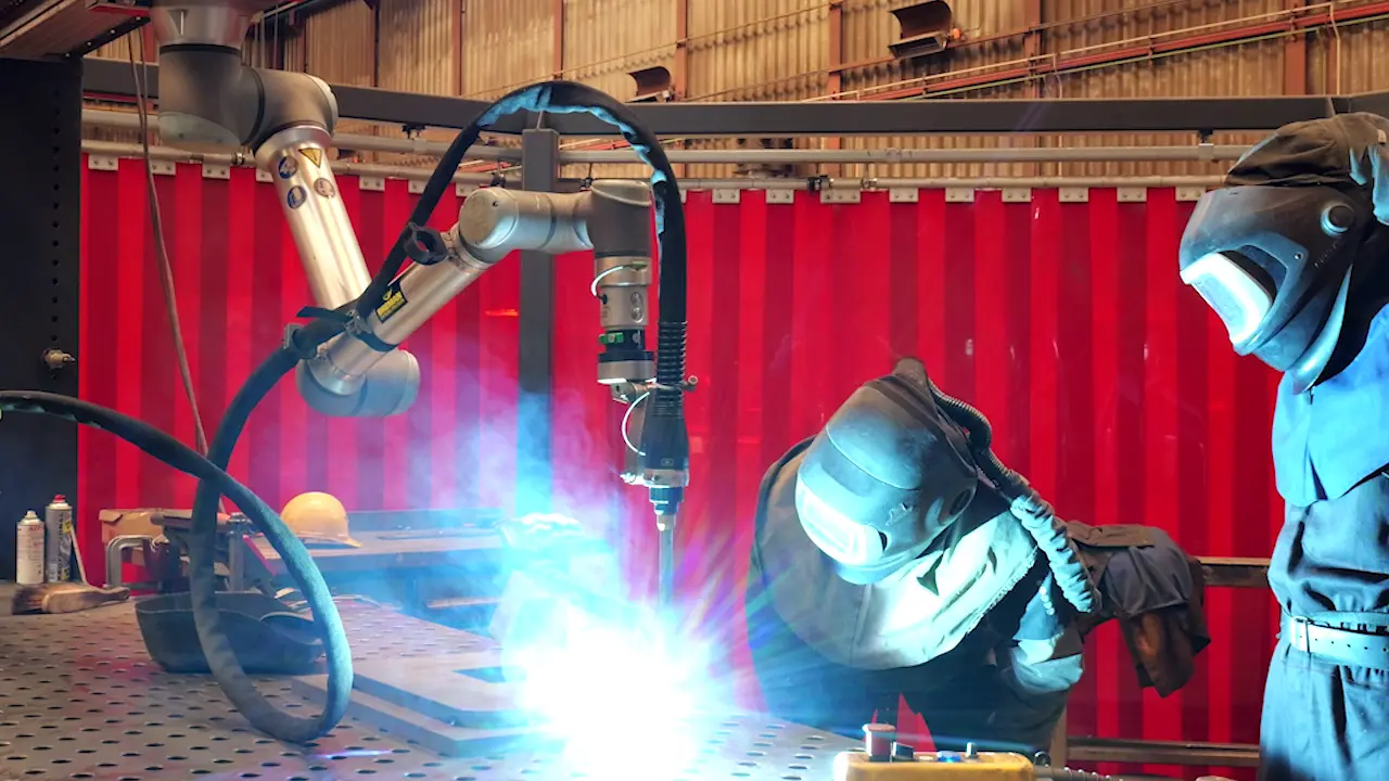 SmoothTool Keeps Welding Expertise Alive at Breman Machinery 4 Live cobot welding with SmoothTool at Breman Machinery in the Netherlands