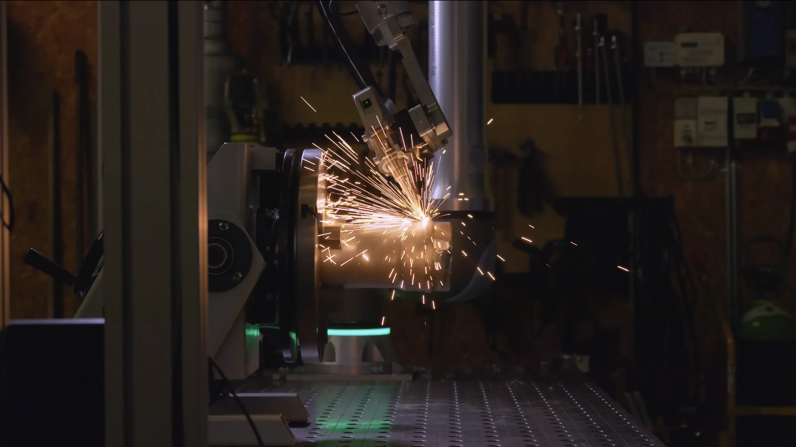 laser welding rotary axis 1 scaled